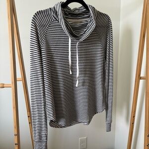 Hollister Cowl Neck Striped Long Sleeve Shirt size M